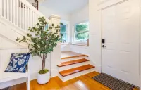 Historic Olympia Home in the heart of Olympia. Close to everything. Các khách sạn ở Olympia