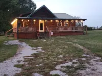Cozy Country Cabin close to West Union!