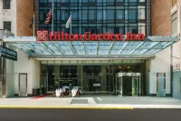 Hilton Garden Inn New York Times Square North Các khách sạn ở New York