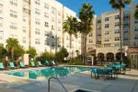 Residence Inn by Marriott Newark Silicon Valley - Pools