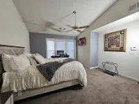 NFL House – 1Train Ride Away-7Min to Train Station, 8-Guests, 4-BRDs, Game Room Hotel a Redan