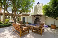 Relaxing Desert Villa in Resort Style property