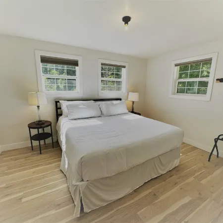 Outlaw Inn!  Minutes from Main Street, 3 bedroom, 3 bathrooms, full living space