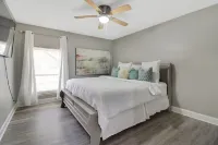 Cozy and Comfortable 3-Bedroom House - Perfect for Your Next Vacation!!!!!!!!!!! Hotels near Publix Super Market at Largo Plaza