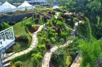 Chevilly Resort & Camp
