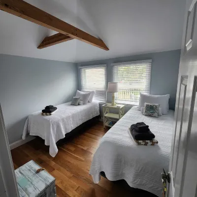 2BR Beach Cottage in Scituate's Humarock Beach CommunityHumarock Hideaway" Hotel dekat Widow's Walk Golf Course