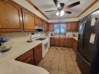 3-bedroom, fully-furnished home in the country w/enclosed backyard