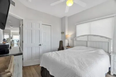 3 Bedroom/3 Bath: Beach Condo Hotels near Caribe Marina