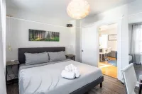 Grand Fairfield Getaway- 5BR Fam-Friendly near I95&Shops - Spacious&Gracious