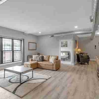 Come stay with us at our Ultra Modern Loft Apartments @ Cornerstone Plaza !!! Others