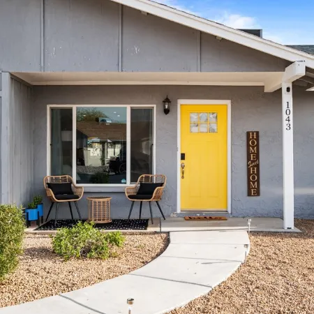 Your Home Away from Home: Pool, Games, Hot Tub, Mini-Golf, BBQ, Luxury Home