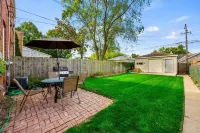 Enjoy Chicago/suburbs 2BR townhouse fully equipped Hotels near Spirit Airlines