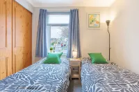 Stylish Two Bedroom Apartment in Perth, Heart of Scotland!