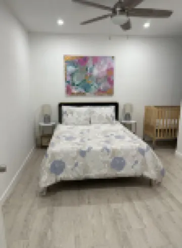 2-bedroom apartment just 4 minutes drive to Gladys Porter Zoo