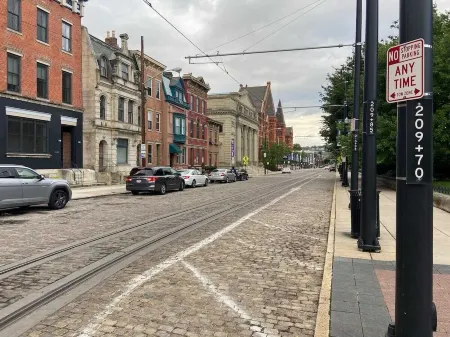 Downtown3BR/2.5BA Townhouse-RoofBalcony-Park 2Cars Отели рядом с достопримечательностью «Художественный музей Цинциннати»