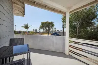 Seaview Sunset - Close to beaches & restaurants!