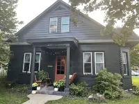 1920 brick close to down Hotels near MountainRail