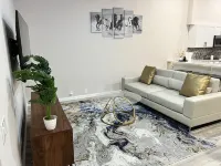 Modern Luxury Villa w/ Heated pool & patio  -6 min from WEF