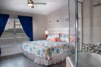 Newly remodeled Town Home 7 in 2022, 1200 Sq ft,  Next to SeaWorld Marc Jacobs - Orlando Vineland Premium Outlets 주변 호텔
