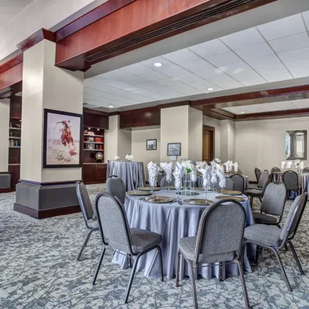 The Emily Morgan San Antonio - a DoubleTree by Hilton