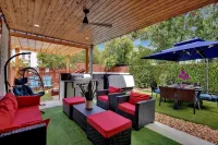LUXE Spacious Downtown Retreat; SwimSpa; BBQ&FreeParking; Steps2 Moody&UT&6th St