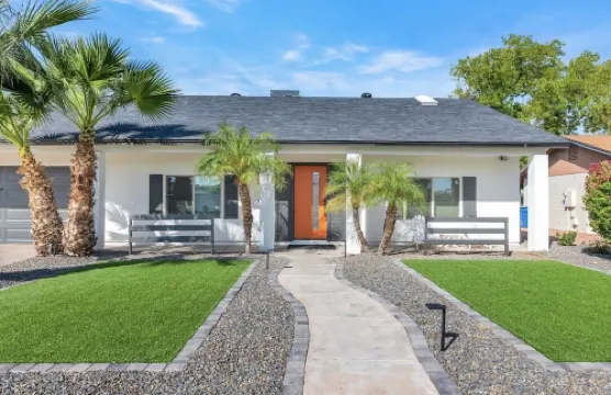 Ultimate Getaway with a Heated Pool, Basement Games, close to Downtown Gilbert!