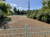 Waterfront - 5 BR, 4 Full Bath, Pool, 80' Dock, Ample Parking, Tiki Hut, Jacuzzi Các khách sạn ở Marathon