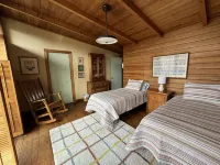 Beautiful Mid-Century Modern Home in Downtown Waynesville