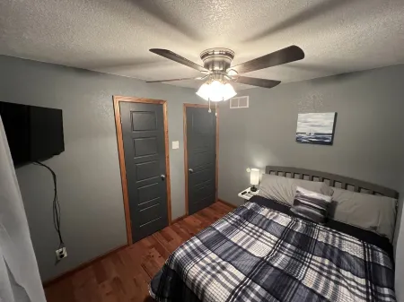 Cozy family home, beautiful views, private dock and open boat slip!