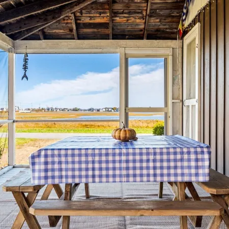 Salt Box by the Sea: Water View - Charming 3-bedroom Cottage in Wells!