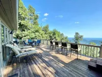 Luxury Mountain Escape Golf Hiking  Waterfalls  3Br Cabin w/ Hot Tub,