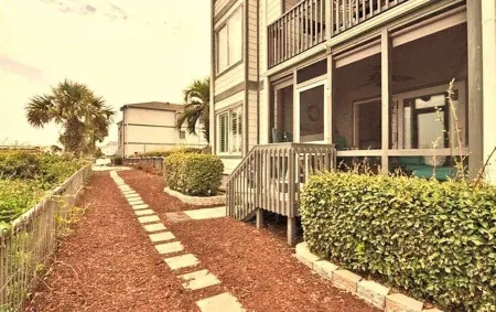 Direct Ocean Front Ground Floor Paradise W/Pool! Отели в г. Серфсайд Бич