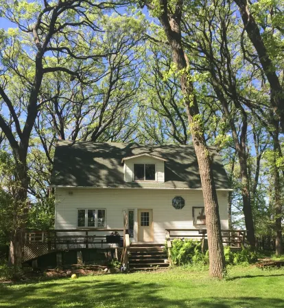 In-Town Moose Haus Lodge Отели в г. Клир Лейк