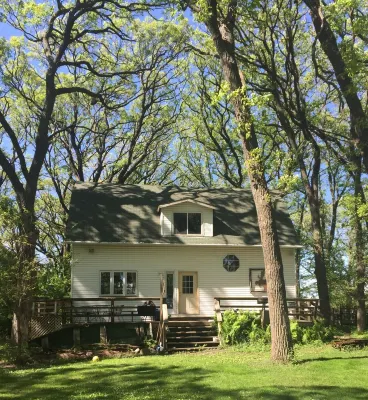 In-Town Moose Haus Lodge