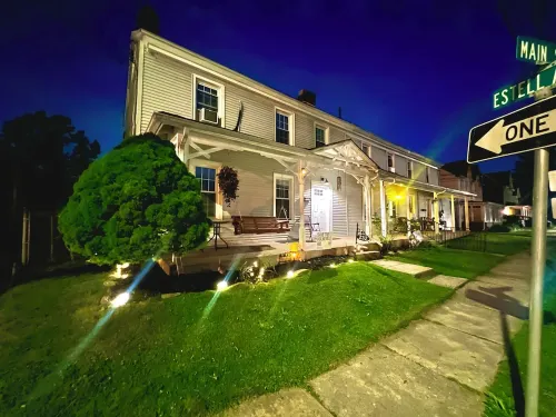 Family/Travelers! Near Philadelphia, Sesame Place, Six Flags, Parx, NJ & NY!!!!!