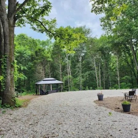 Glamping Tiny Home near Center Hill Lake