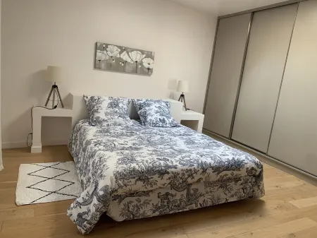 Apartement Facing the Sea Downtown Concarneau "Le Balcon Bleu Отели в г. Конкарно