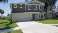 New Two story Cozy  House  Near Warm Mineral Springs
