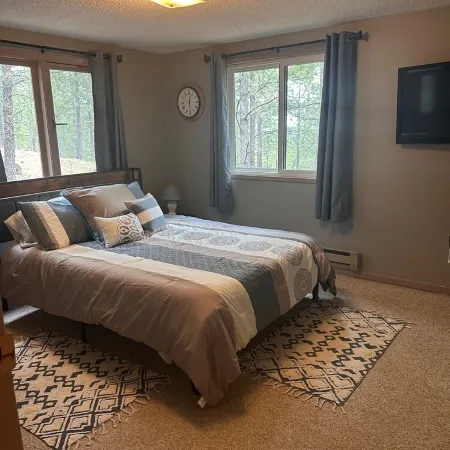 Peaceful Mountain Cabin Near Lake Pactola – Perfect for Families or Couples
