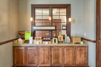 Hampton Inn Louisville-Northeast - breakfast