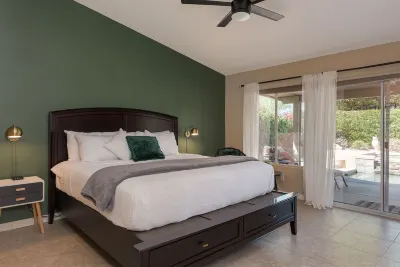 5 Min to Coachella - Boho Chic Oasis with Pool & Spa