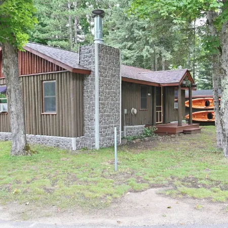 La Vita e Bella -Life is Good- at this pet friendly Northwoods escape