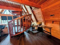 STUGÄ cabin, walk 2 hot spring's pool & food Shafer Butte Lookout US 366, ID 32 주변 호텔