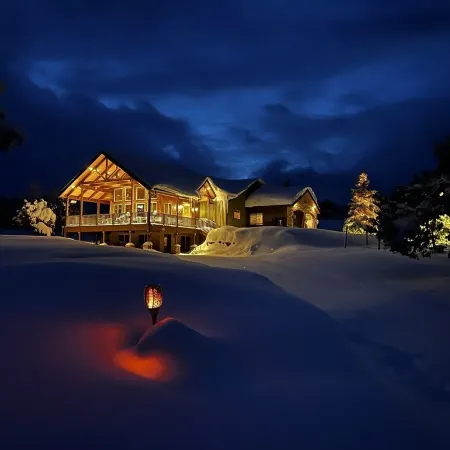 Royal Mountain Getaway - Cabin Sleeps 22!