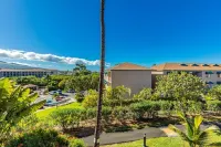 Beautifully upgraded condo in Maui Vista steps from world class beaches. - 2성급