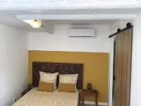 Santoline, un Appartement T2 Climatisé, Tout Confort, au Coeur de la Provence