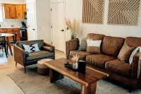 Prime Location-Steps from Route 66