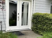 Private Guest Suite - near Alderwood Mall - Seattle Hotels in Alderwood Manor