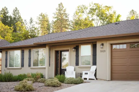 Cottage Style Mountain Getaway