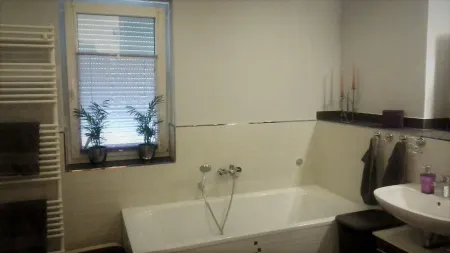 Modern and friendly vacation apartment - close to the old town of Pirna Отели рядом с достопримечательностью «Музей ГДР»